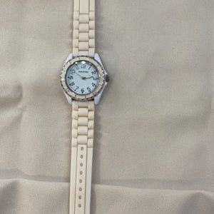 White Narmi adjustable watch